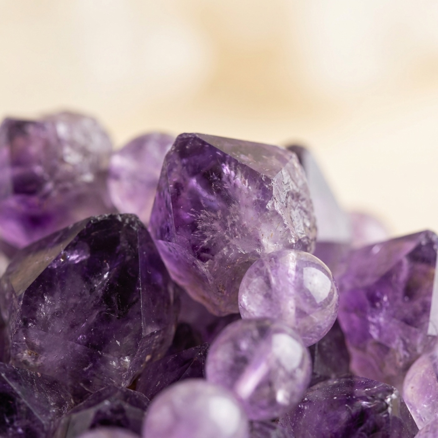 Ametist Küme (Druzy) 250–350 g yakın plan